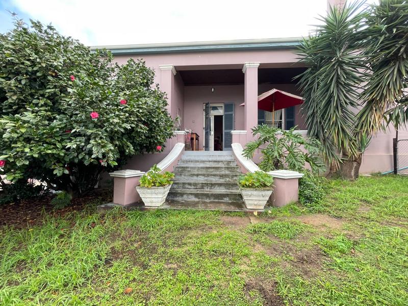 4 Bedroom Property for Sale in Bergzicht Western Cape
